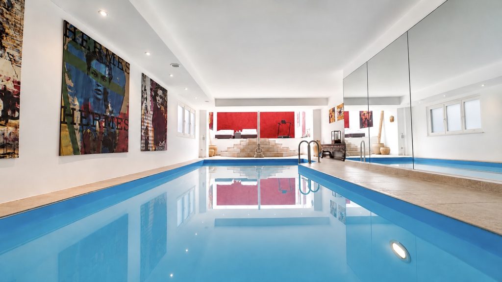 Privater Indoor-Pool, Designvilla München-Trudering-Riem