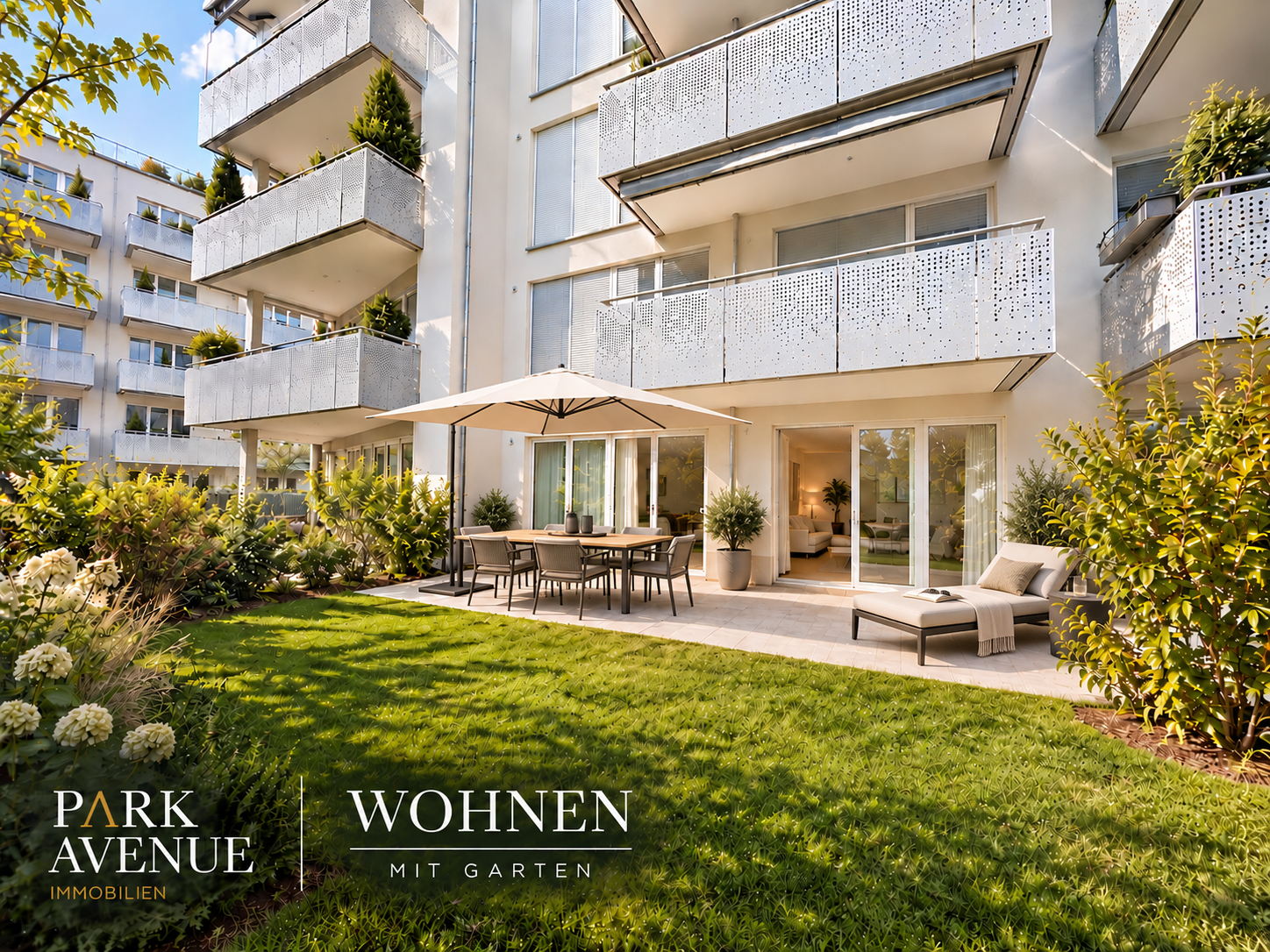 Gartenseite des Hauses mit Terrasse der Wohnung, Gartenwohnung in München-Bogenhausen