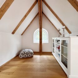 Villa Allach Nypmhenburg Dachboden Staging