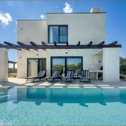 Villa mit Pool und Meerblick in Galižana bei Pula, Istrien – Bild 2