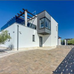 Villa mit Pool und Meerblick in Galižana bei Pula, Istrien – Bild 3